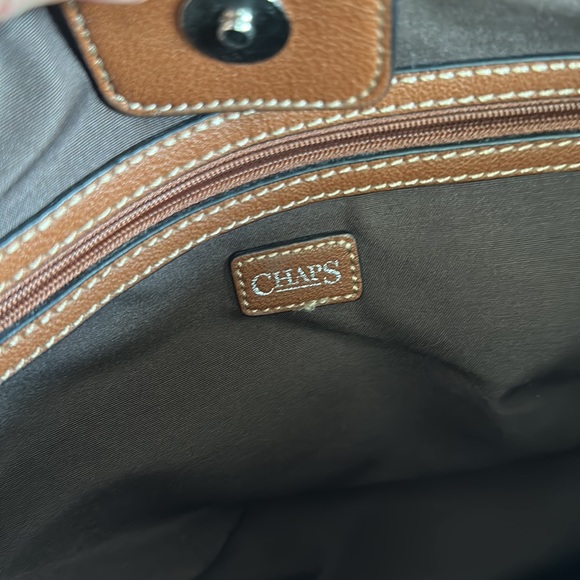 Chaps shoulder bag - Picture 5 of 7